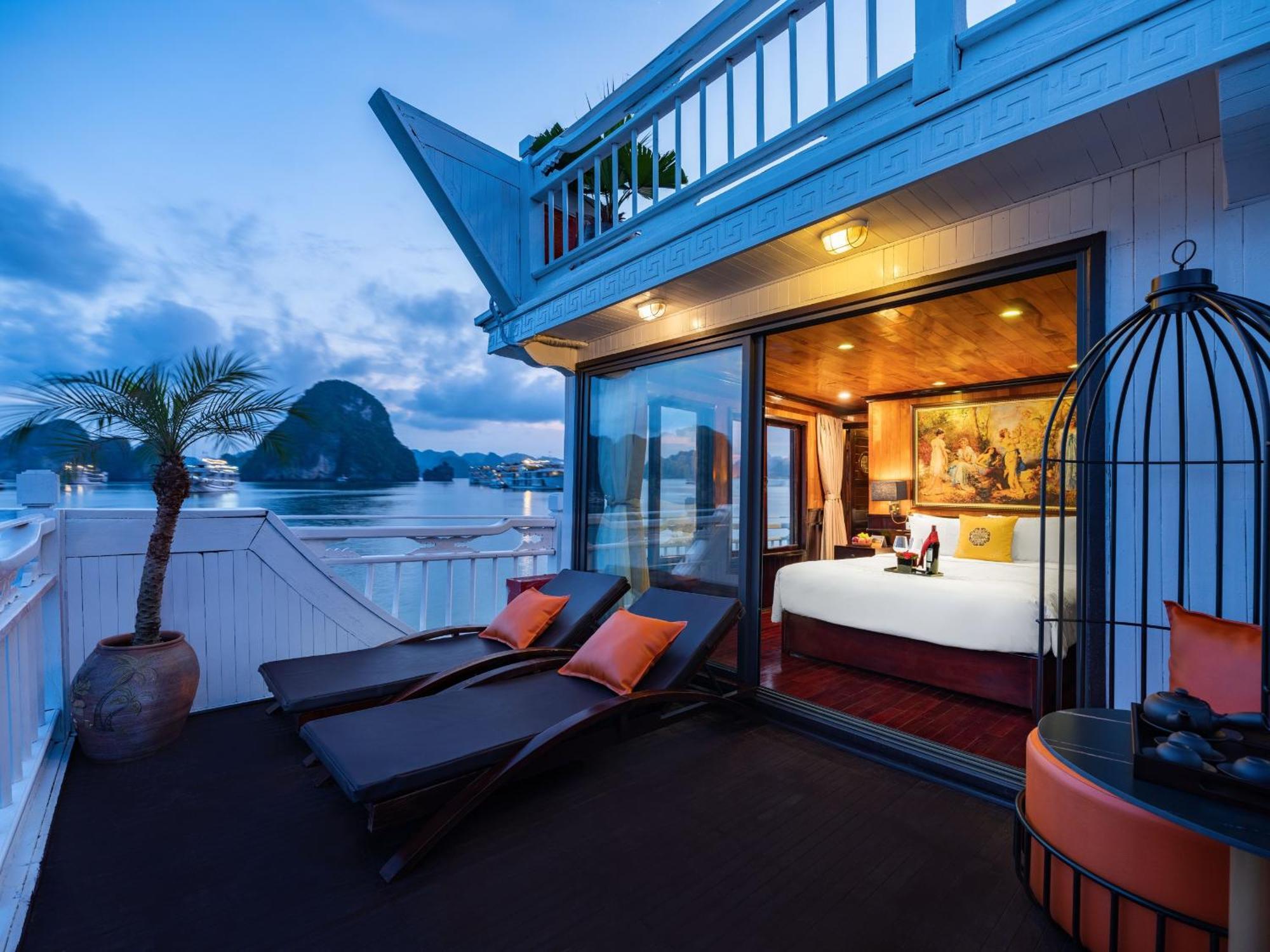 Hera Boutique Cruise Ha Long Bay Экстерьер фото