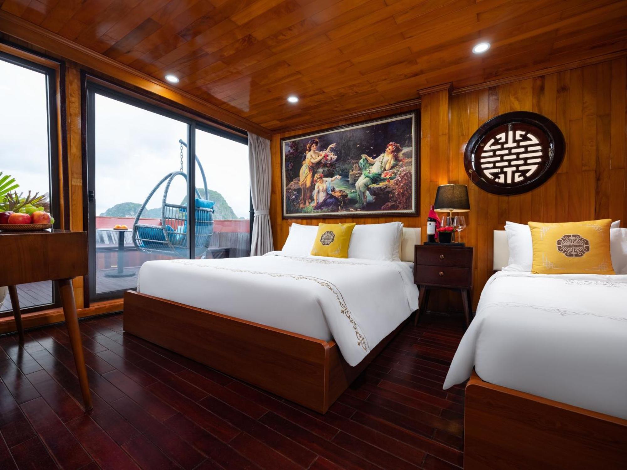 Hera Boutique Cruise Ha Long Bay Экстерьер фото