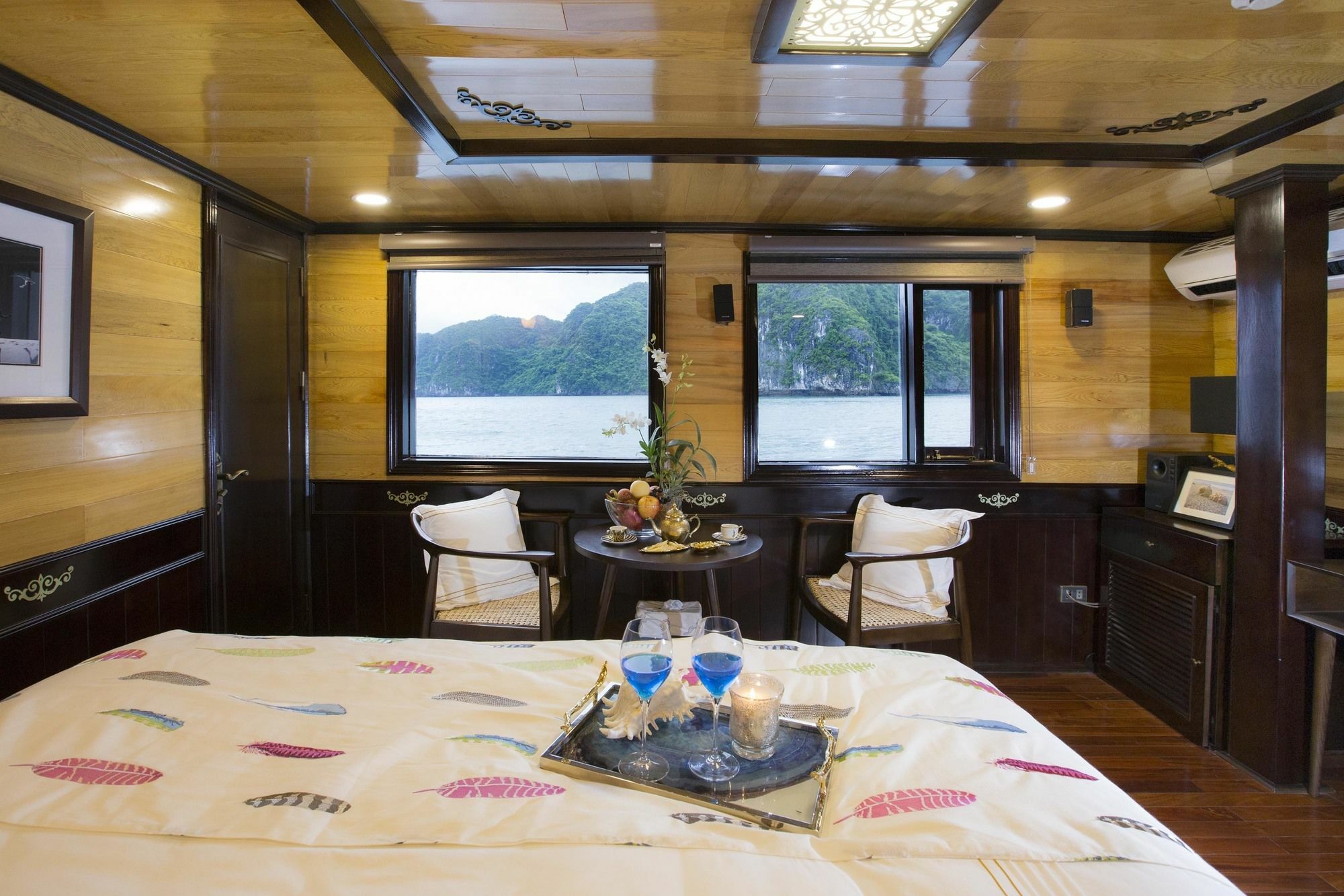 Hera Boutique Cruise Ha Long Bay Экстерьер фото